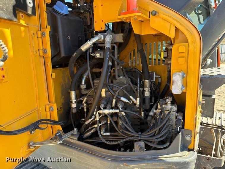 image for item FM8014 2017 Volvo ECR145EL excavator