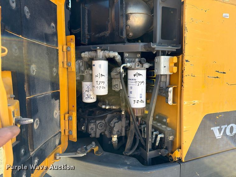 image for item FM8014 2017 Volvo ECR145EL excavator