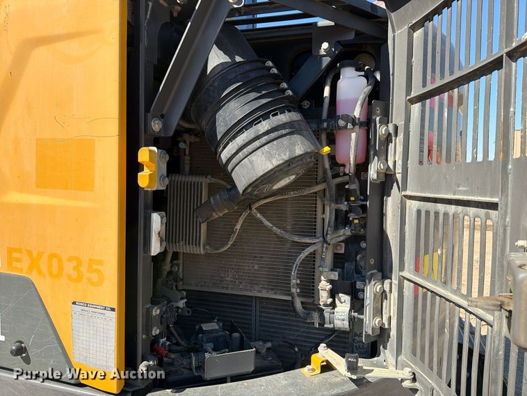 image for item FM8014 2017 Volvo ECR145EL excavator