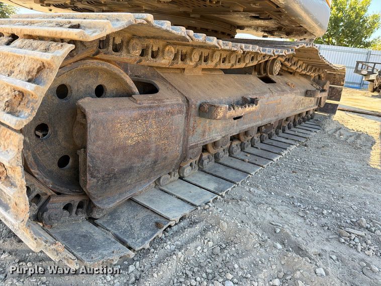 image for item FM8014 2017 Volvo ECR145EL excavator