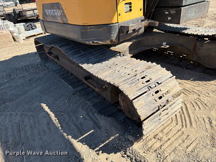 image for item FM8014 2017 Volvo ECR145EL excavator