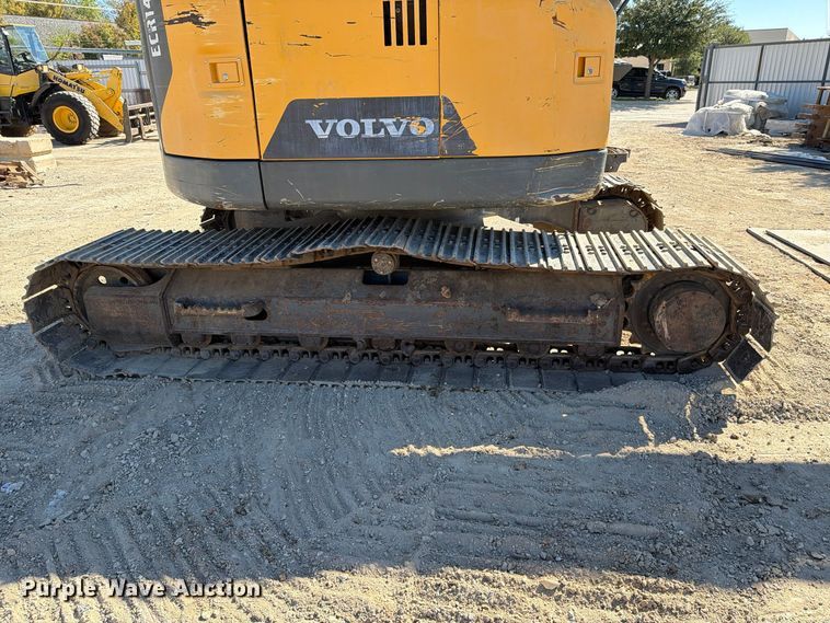 image for item FM8014 2017 Volvo ECR145EL excavator