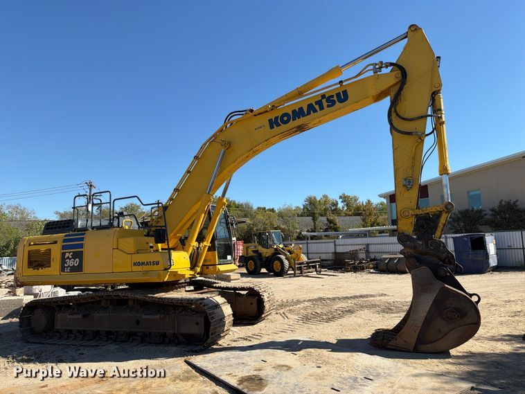 image for item FM8015 2017 Komatsu PC360LC-11 excavator
