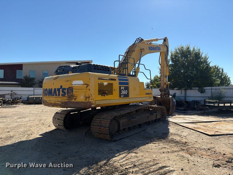 image for item FM8015 2017 Komatsu PC360LC-11 excavator