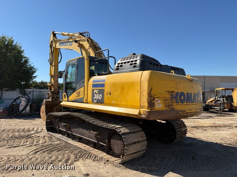 image for item FM8015 2017 Komatsu PC360LC-11 excavator