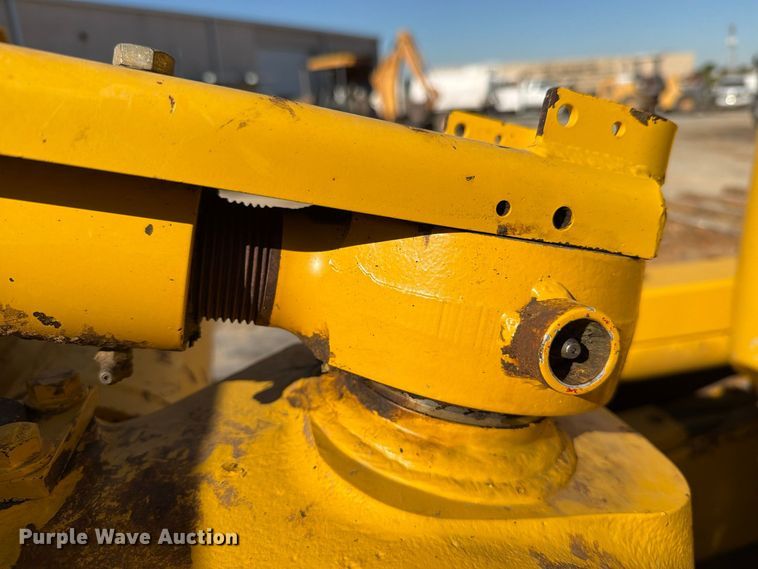 image for item FM8016 2023 Komatsu D71PX dozer