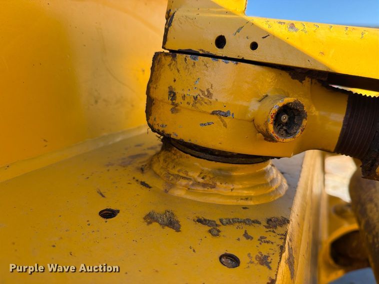 image for item FM8016 2023 Komatsu D71PX dozer