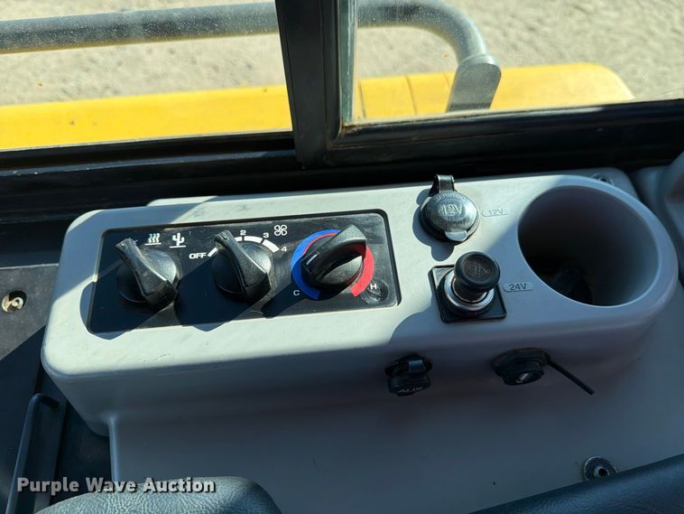 image for item FM8016 2023 Komatsu D71PX dozer