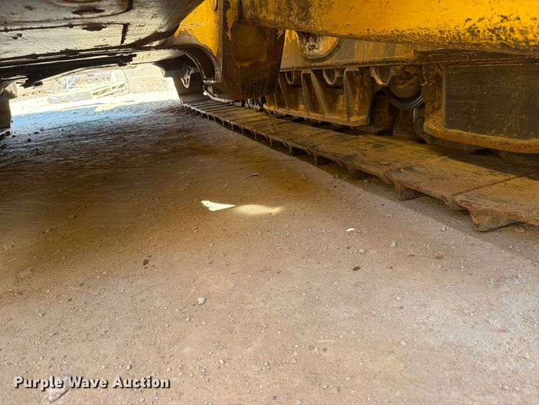 image for item FM8016 2023 Komatsu D71PX dozer