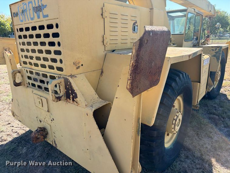 image for item FM8020 1980 Grove RT84MC crane