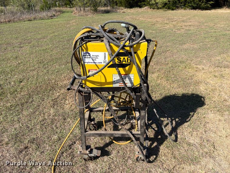 image for item FM8024 ESAB 821 plasma cutter