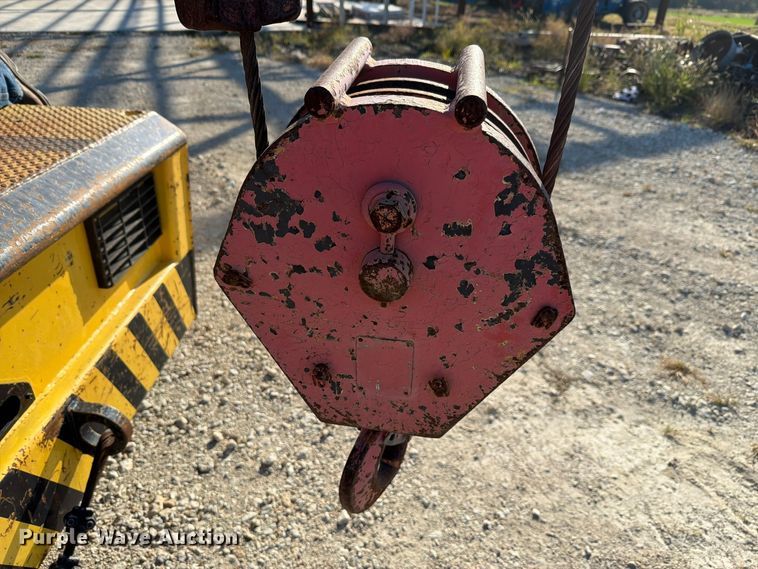 image for item FN1528 1986 Grove AP308 crane