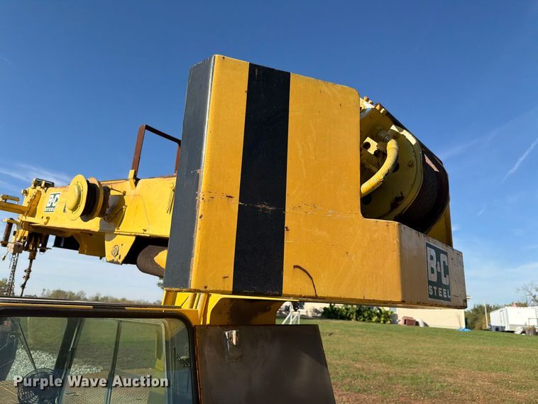image for item FN1528 1986 Grove AP308 crane