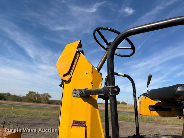 image for item FN1530 1993 Ingersoll Rand DD-65 double drum vibratory roller