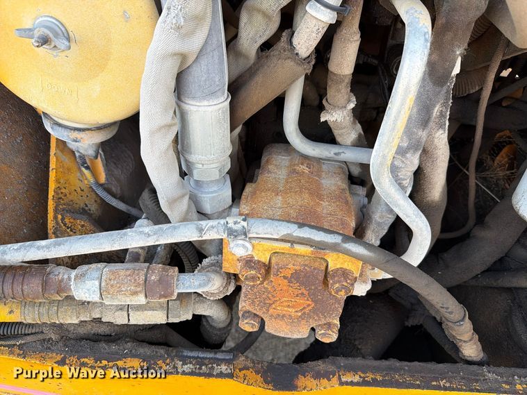 image for item FN1530 1993 Ingersoll Rand DD-65 double drum vibratory roller