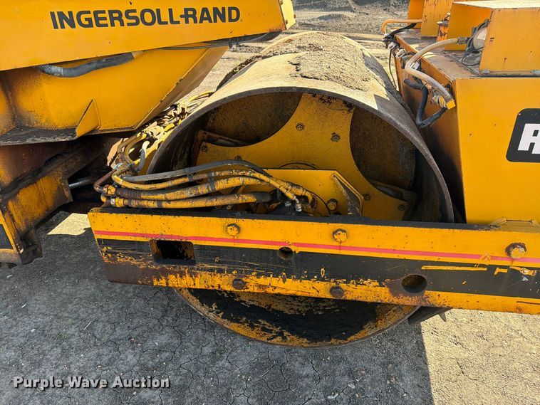 image for item FN1530 1993 Ingersoll Rand DD-65 double drum vibratory roller