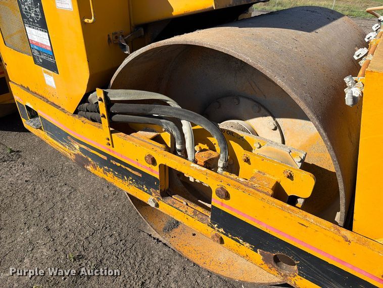 image for item FN1530 1993 Ingersoll Rand DD-65 double drum vibratory roller