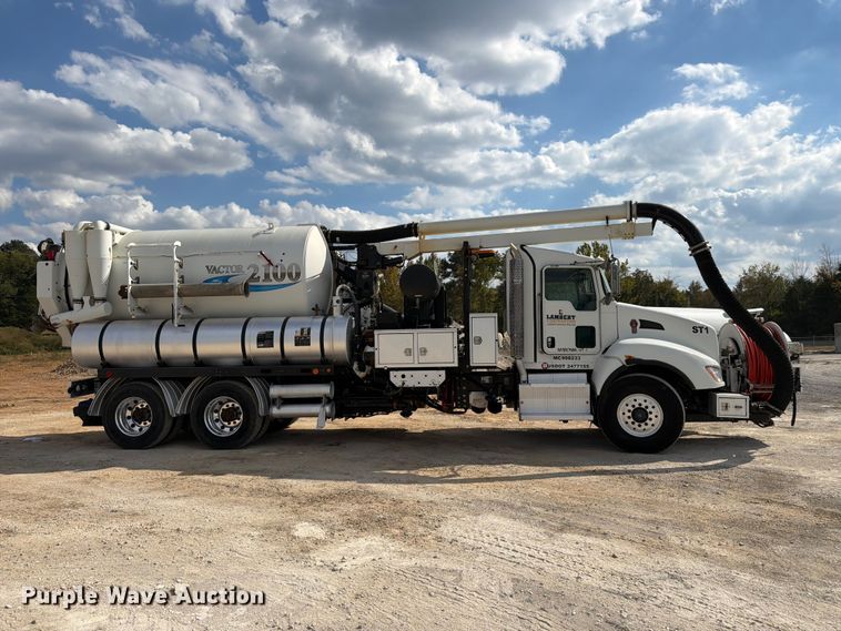 2011 Kenworth T440