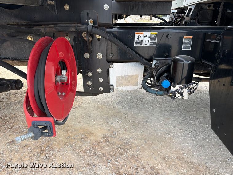 2011 Kenworth T440