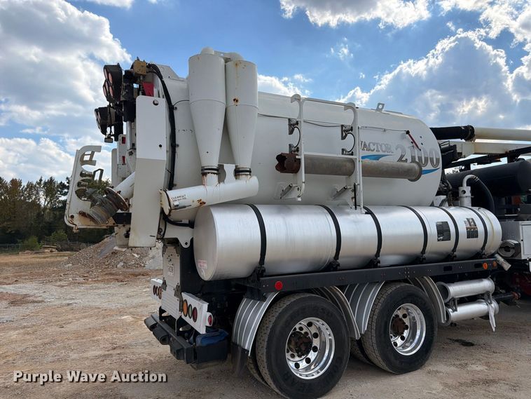 2011 Kenworth T440