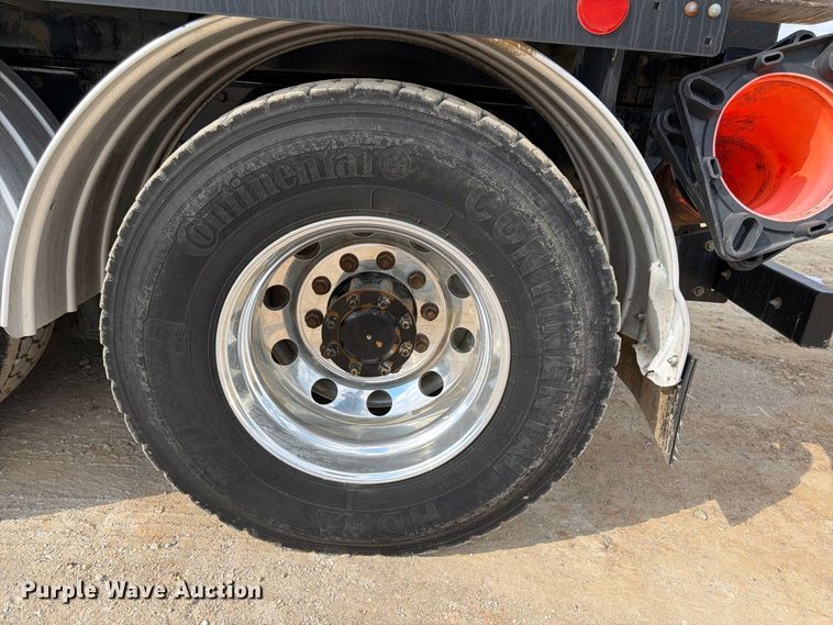 2011 Kenworth T440