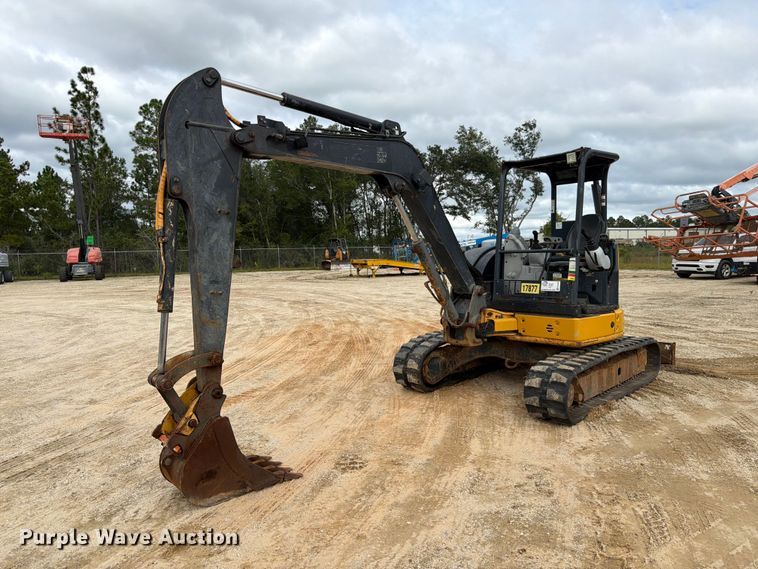 image for item FN2070 2020 John Deere 50G mini excavator