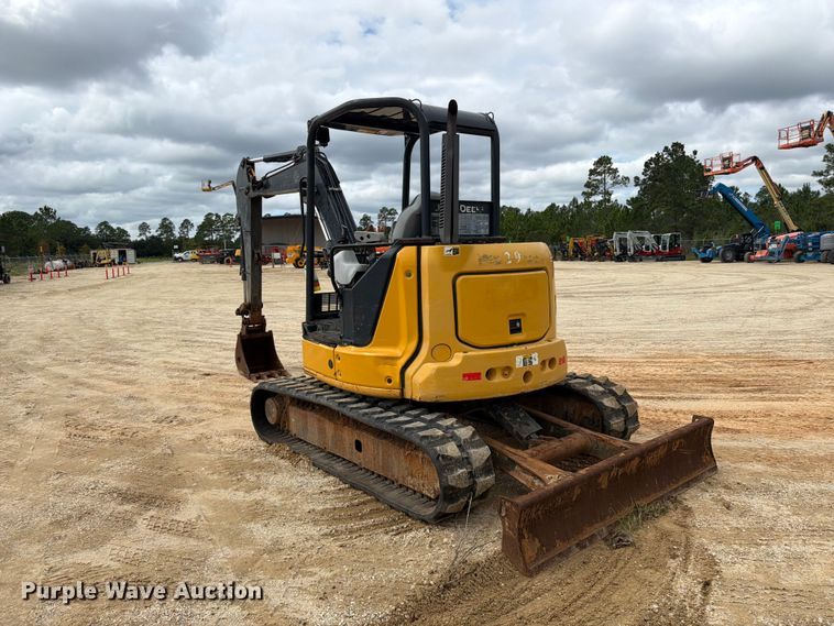 image for item FN2070 2020 John Deere 50G mini excavator