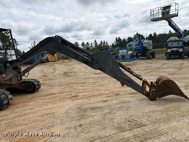 image for item FN2070 2020 John Deere 50G mini excavator