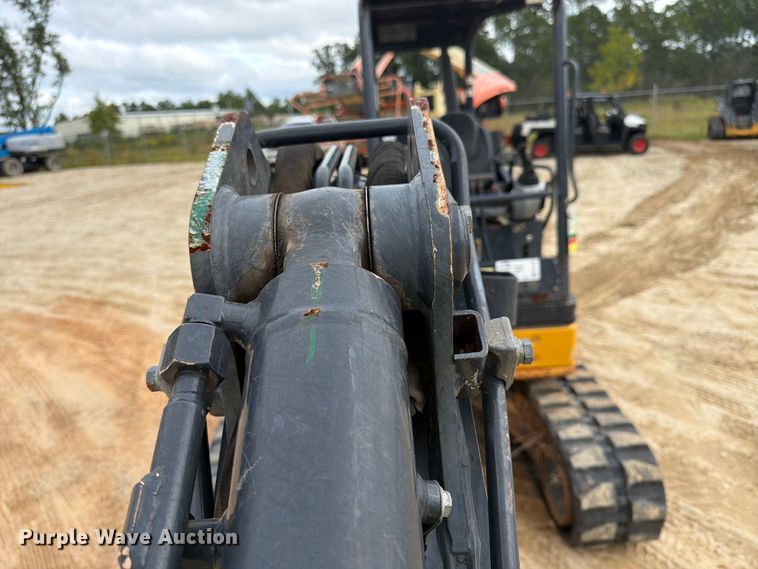 image for item FN2070 2020 John Deere 50G mini excavator