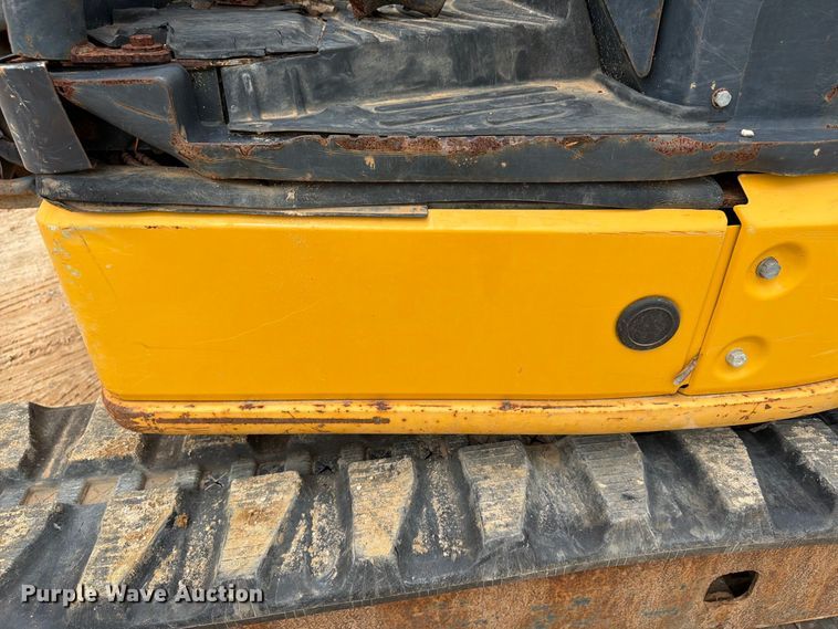 image for item FN2070 2020 John Deere 50G mini excavator