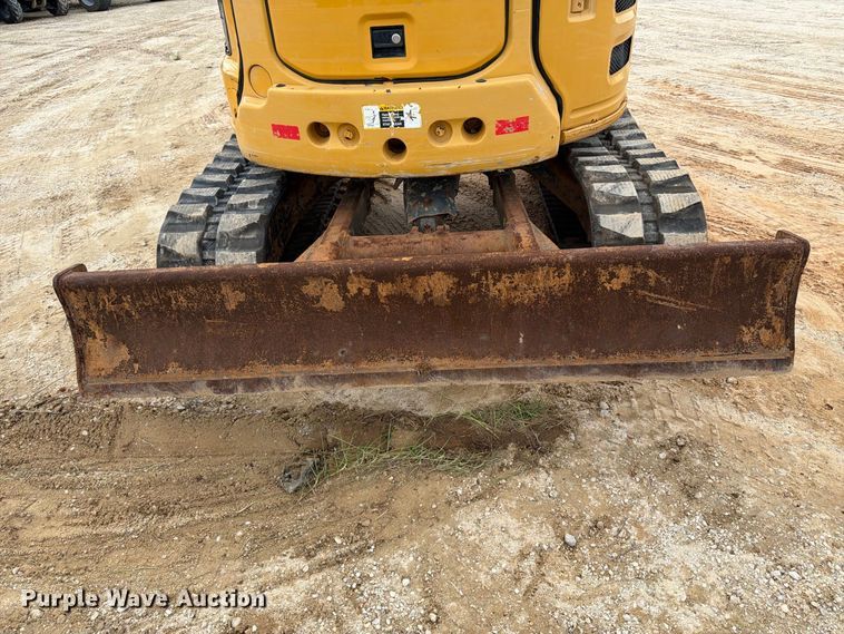 image for item FN2070 2020 John Deere 50G mini excavator