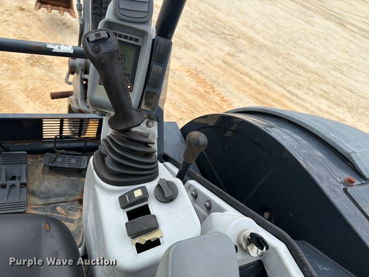 image for item FN2070 2020 John Deere 50G mini excavator
