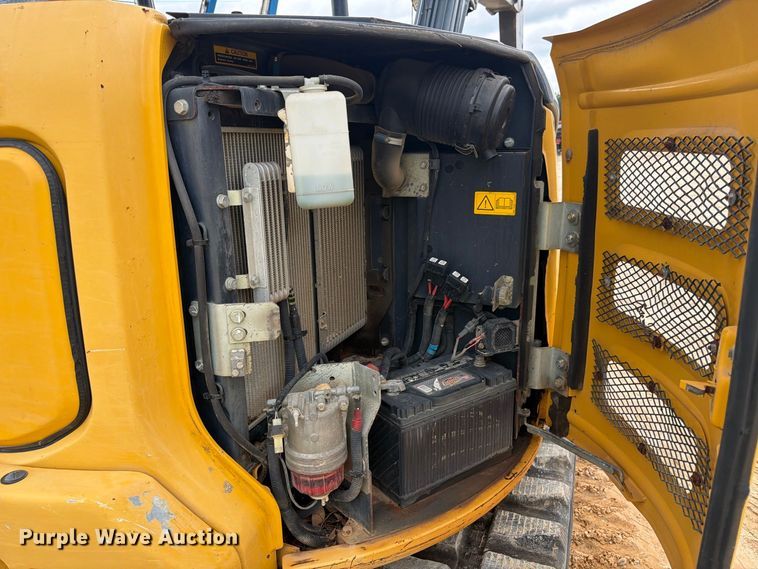 image for item FN2070 2020 John Deere 50G mini excavator