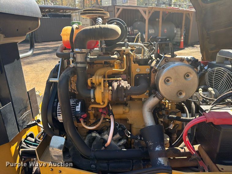 image for item FN2072 2019 Caterpillar CB-24B double drum vibratory roller