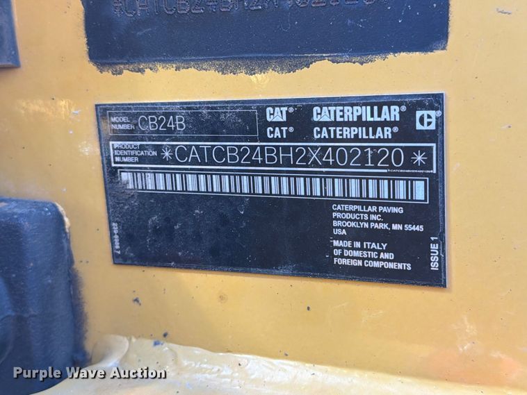 image for item FN2072 2019 Caterpillar CB-24B double drum vibratory roller