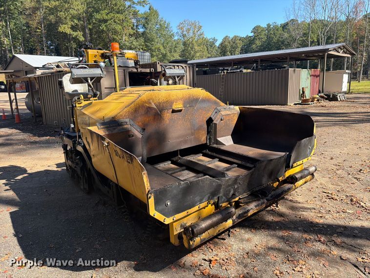 image for item FN2073 2023 Weiler P385B paver