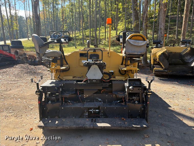 image for item FN2073 2023 Weiler P385B paver