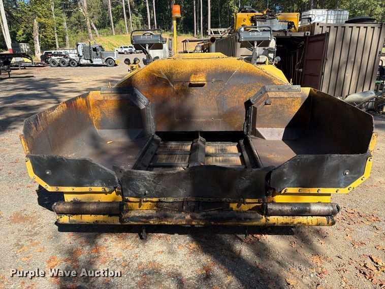 image for item FN2073 2023 Weiler P385B paver