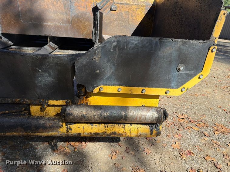 image for item FN2073 2023 Weiler P385B paver