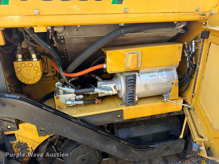 image for item FN2073 2023 Weiler P385B paver