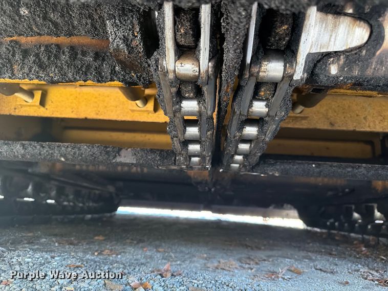 image for item FN2073 2023 Weiler P385B paver