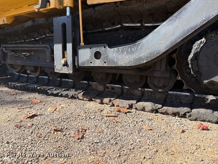 image for item FN2073 2023 Weiler P385B paver