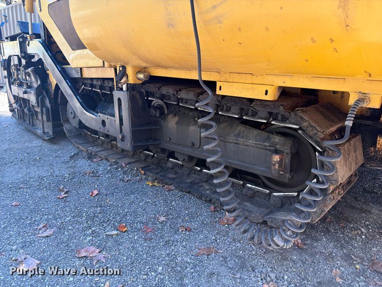 image for item FN2073 2023 Weiler P385B paver