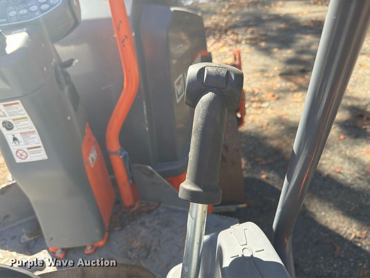 image for item FN2074 2018 Hamm HD12 VV double drum vibratory roller
