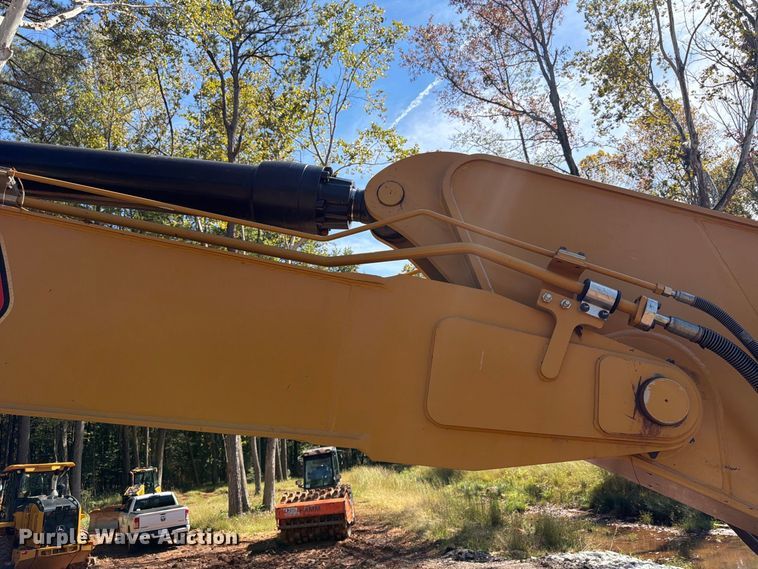 image for item FN2076 2021 Caterpillar 336 excavator