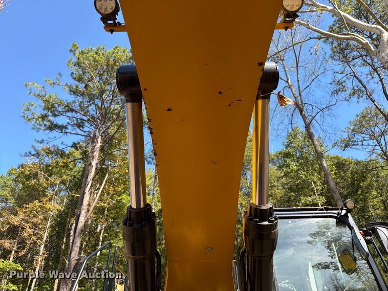 image for item FN2076 2021 Caterpillar 336 excavator