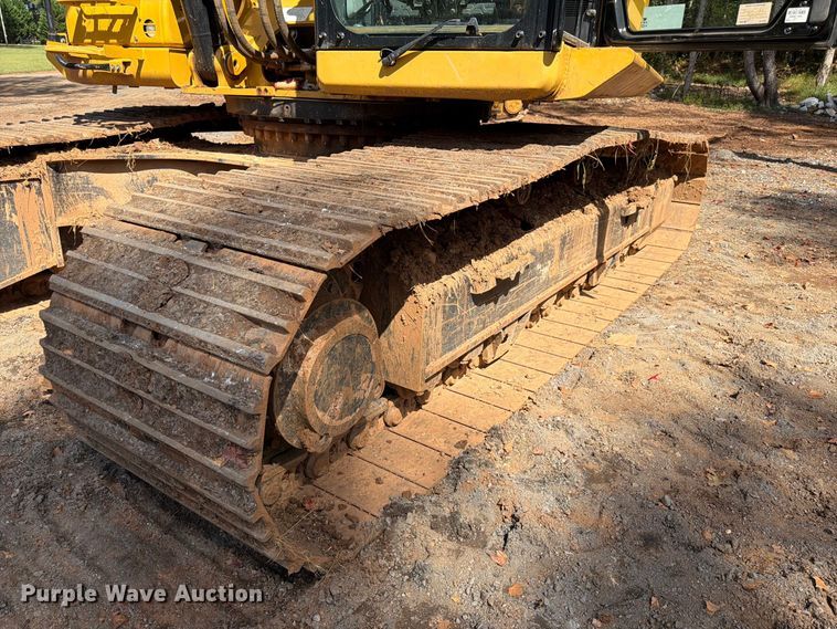 image for item FN2076 2021 Caterpillar 336 excavator