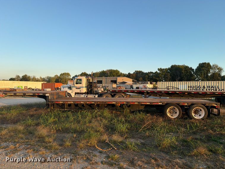 image for item FN2655 2004 Lufkin drop deck trailer