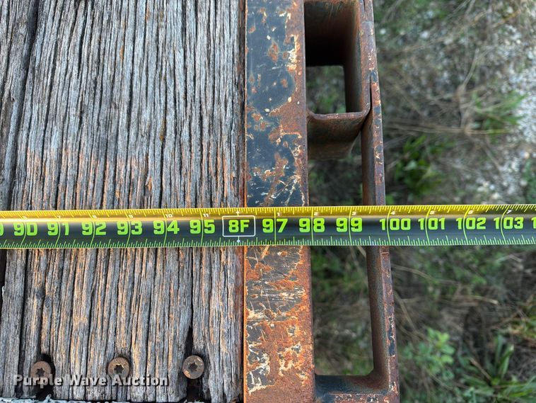 image for item FN2655 2004 Lufkin drop deck trailer