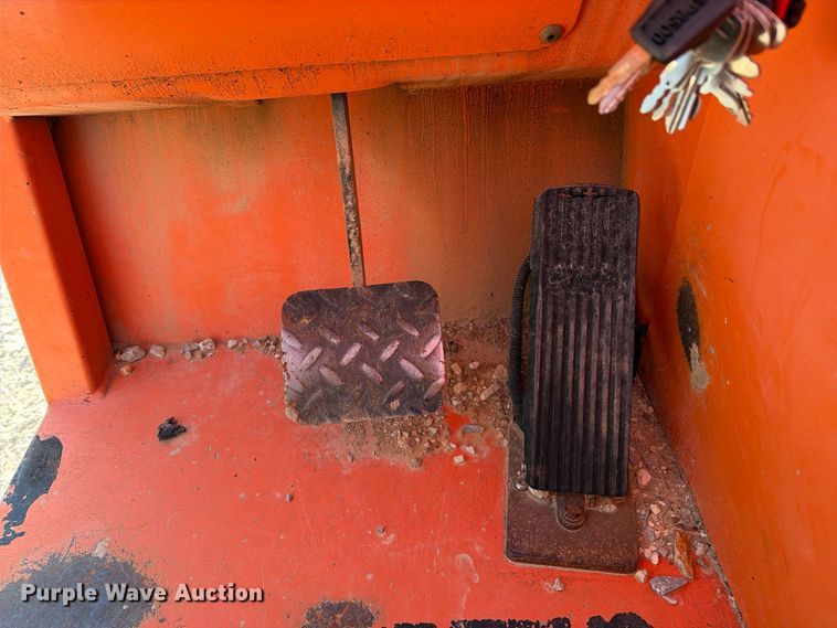 image for item FN2656 2009 Sky Trak 10054 telehandler